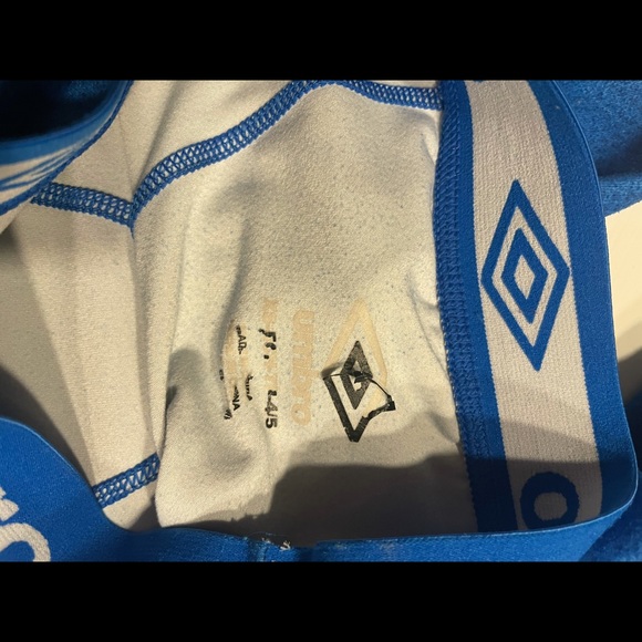 Boys umbro pants. Great base layer too. Size 4/5. - Picture 3 of 3